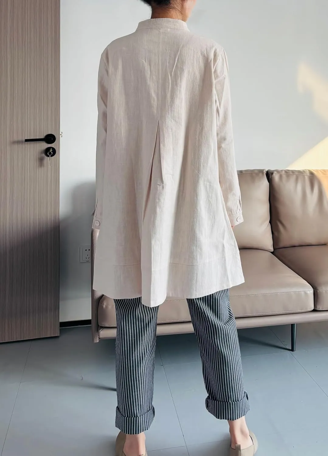 Laovanln Women's Linen Shirts Jackets Button Down Long Sleeve Cotton Blouse Tops with Pockets