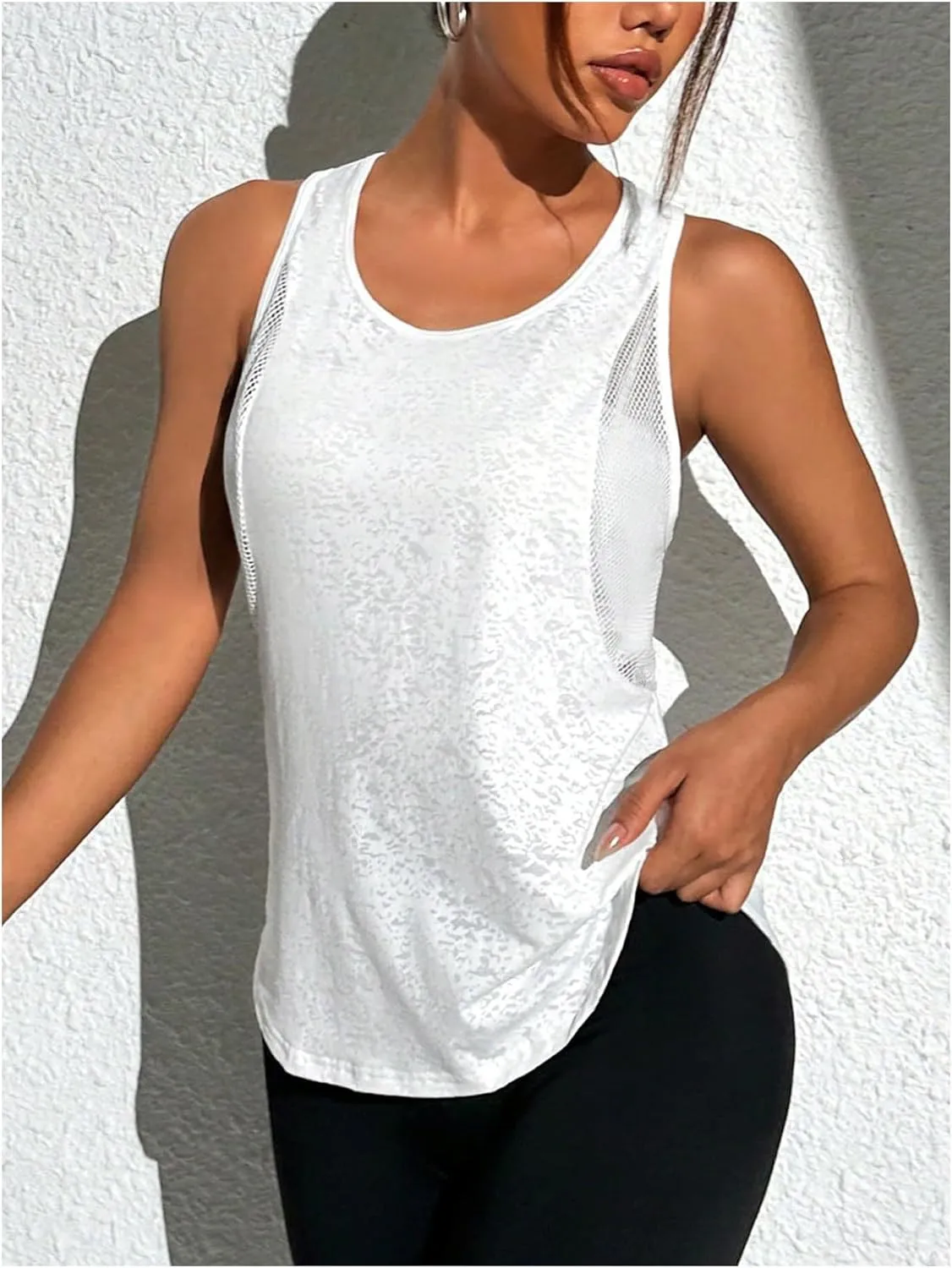 OYOANGLE Women's Mesh Workout Tank Top Athletic Running Sleeveless Shirts Yoga Gym Tops