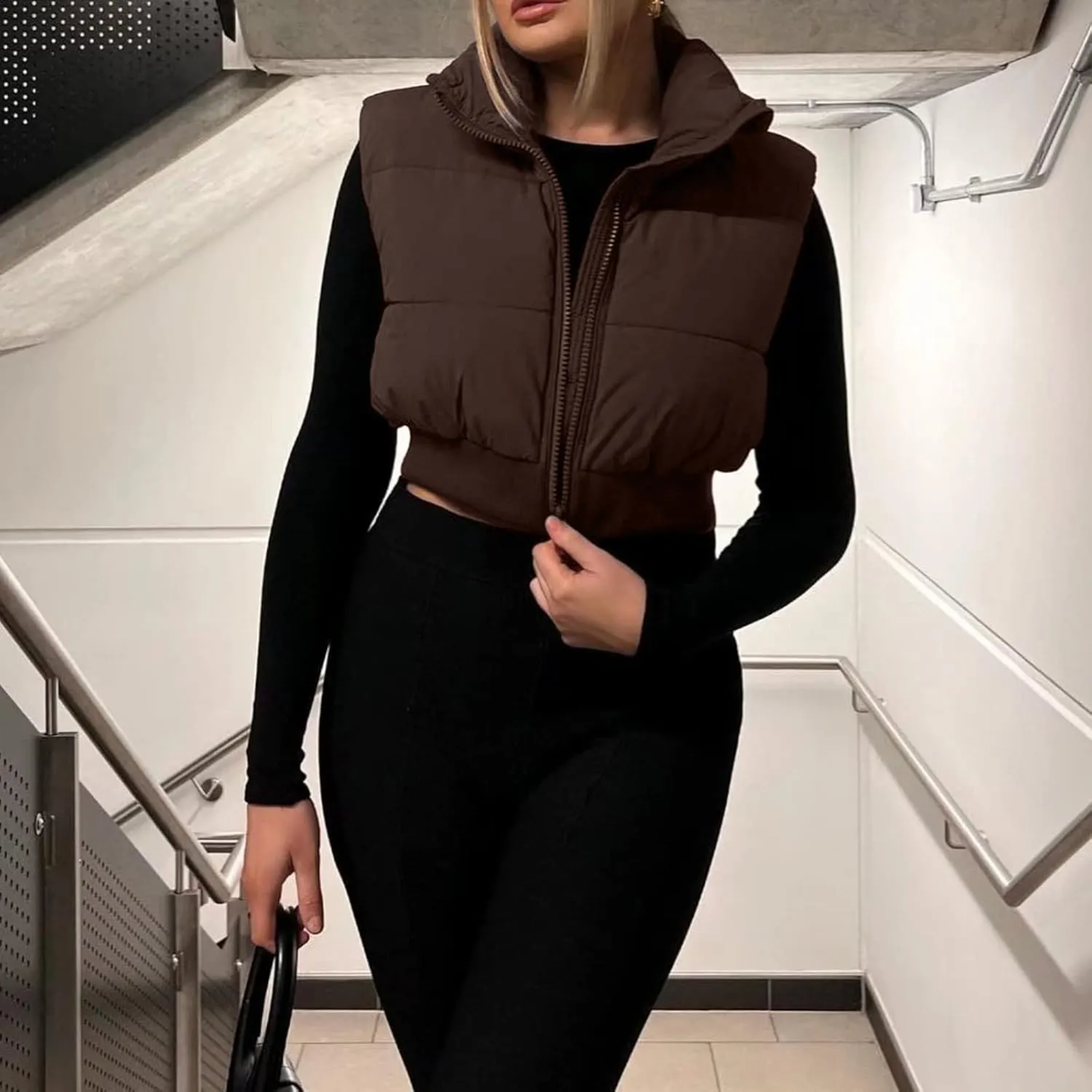 Shiyifa Women's Fashion High Neck Zipper Cropped Puffer Vest Jacket Coat