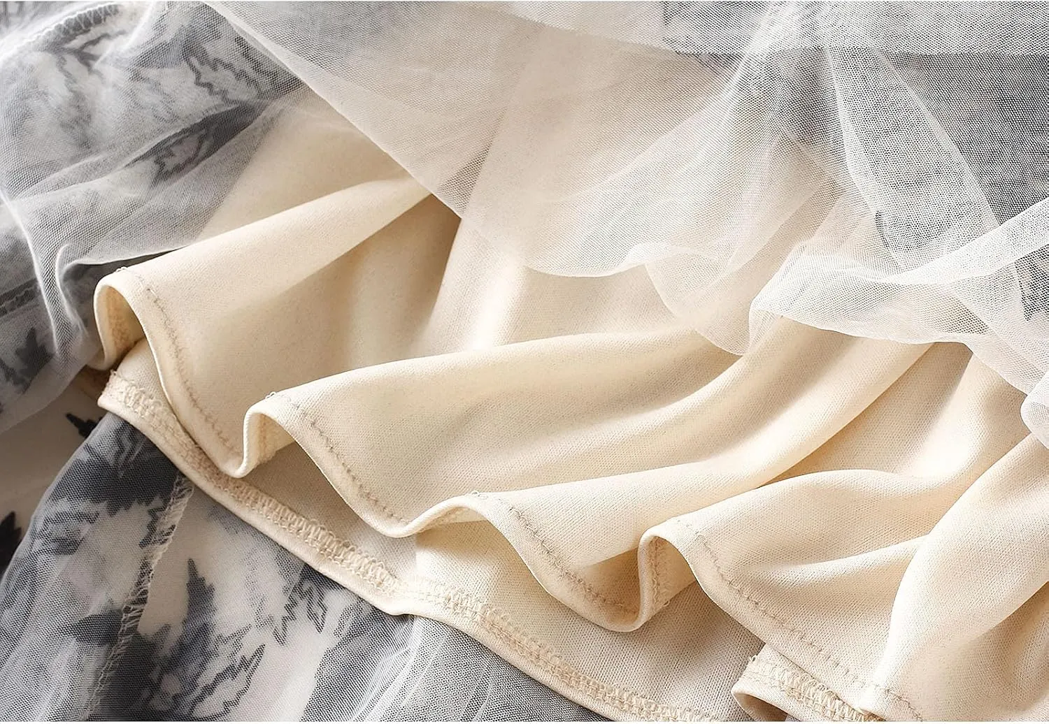 Women's Tulle Midi Skirt Elastic High Waist Layered Pleated Mesh Flowy A-Line Prom Party Long Tutu Skirts